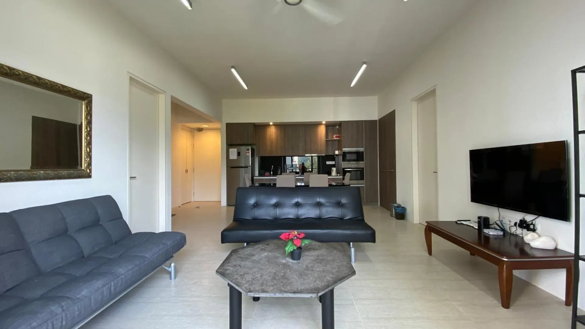 By The Sea @ Cozy Beachfront Home Batu Ferringhi Apartment