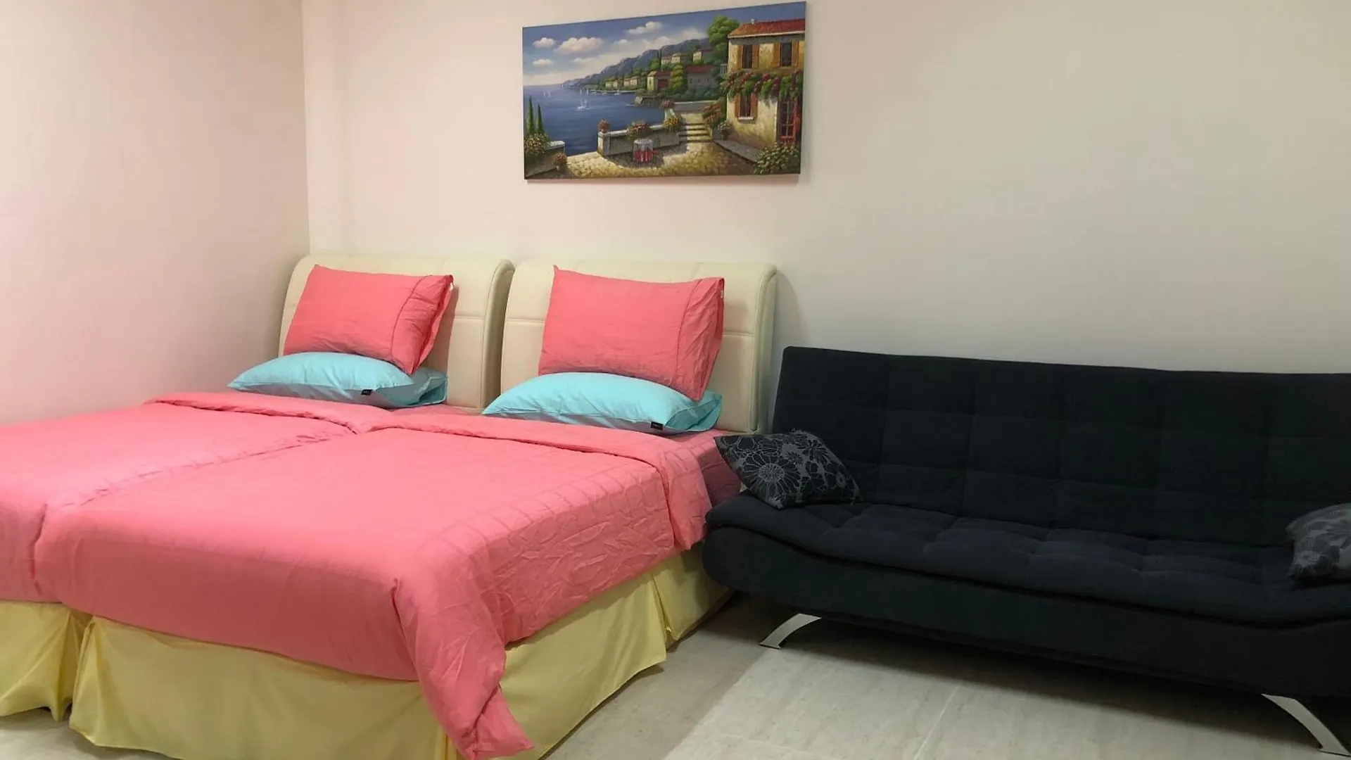 By The Sea @ Cozy Beachfront Home Batu Ferringhi Apartment