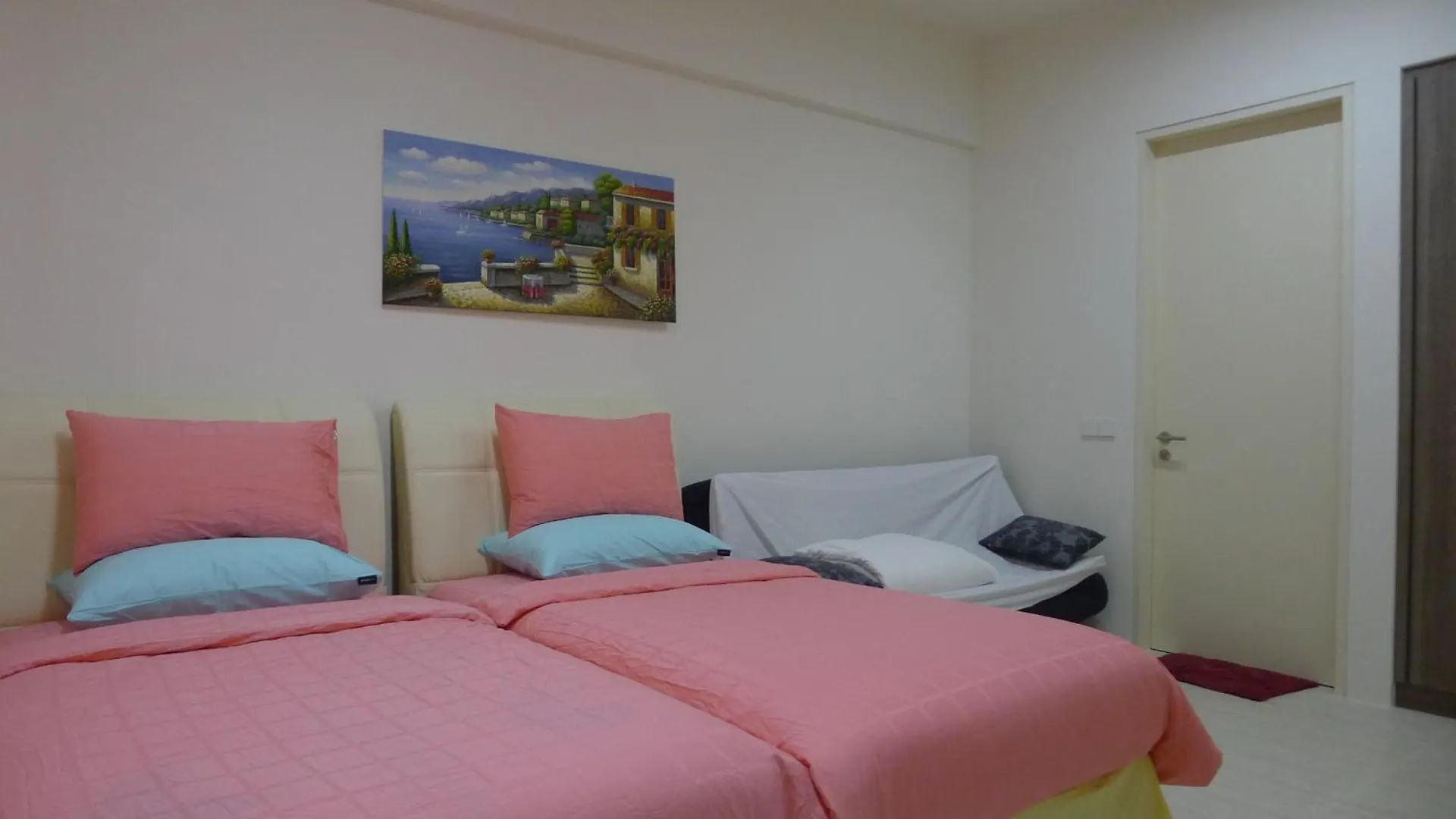 Apartment By The Sea @ Cozy Beachfront Home Batu Ferringhi