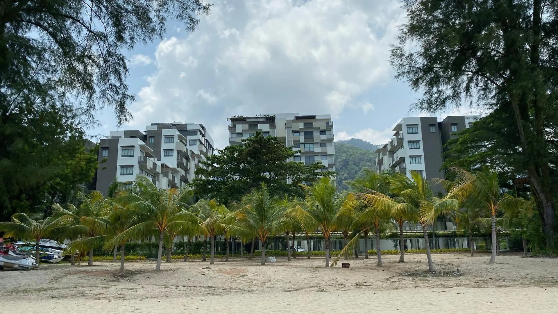 Apartment By The Sea @ Cozy Beachfront Home Batu Ferringhi
